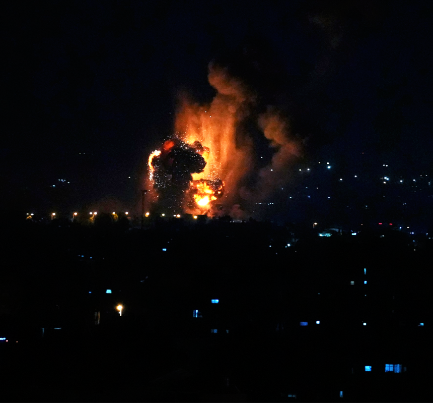 ‌‏نحو 17 غارة إسرائيلية على بلدات في قضاء الزهراني جنوبي لبنان