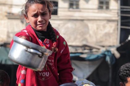 صحة غزة تُفنّد مزاعم الاحتلال وتكشف عن تراجع مواليد القطاع بنسبة 11%