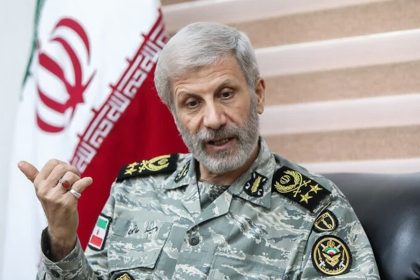 قائد الجيش الإيراني يحذر واشنطن وتل أبيب ويؤكد الجاهزية القصوى للقوات المسلحة