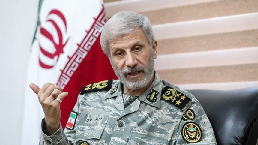 قائد الجيش الإيراني يحذر واشنطن وتل أبيب ويؤكد الجاهزية القصوى للقوات المسلحة