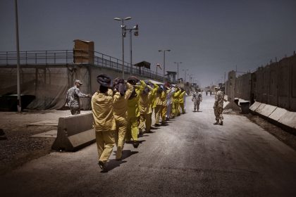 الخارجية: الدواعش المنقولين للعراق إذا لم تثبت إدانتهم سينقلون إلى مراكز التأهيل