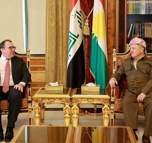 السفارة الأمريكية في بغداد: هاريس أكد لبارزاني التزام واشنطن بدعم عراق قوي ذي سيادة ومستقر