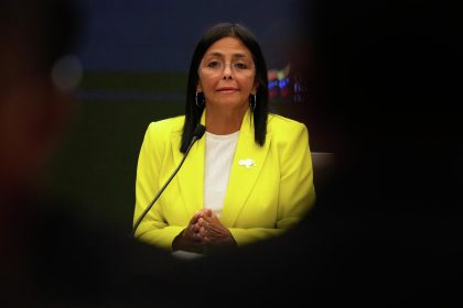 رئيسة فنزويلا تعلن تصدير بلادها أول شحنة من غاز النفط المسال في تاريخها