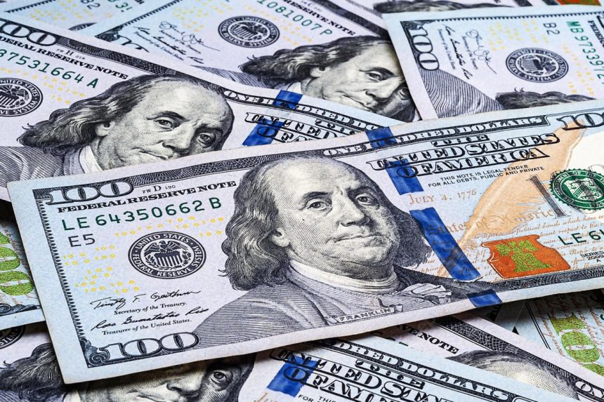 انخفاض اسعار صرف الدولار مع الاغلاق