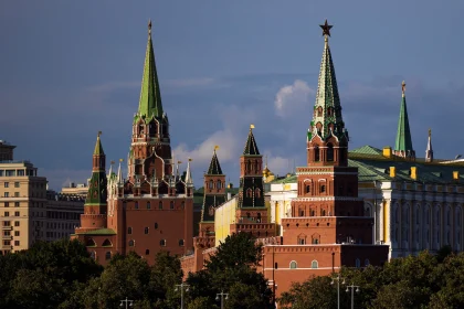 الكرملين: موسكو وواشنطن اتفقتا على ضرورة استئناف محادثاتهما النووية