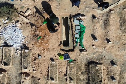 وسط إجراءات أمنية مشددة.. دفن سيف الإسلام القذافي في بني وليد