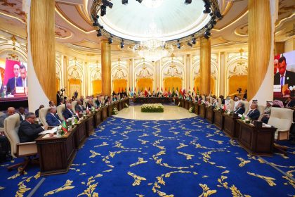 رؤساء الأجهزة الاستخبارية العربية يدعون الدول لاستلام رعاياها من سجناء داعش المنقولين للعراق