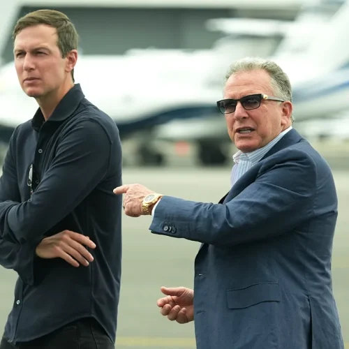 الإعلام الإسرائيلي يصف الأمريكيين بساذجين ويؤكد: كوشنر وويتكوف يضللان ترامب