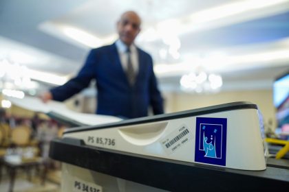 المفوضية: غداً إطلاق مكافآت موظفي الاقتراع في محافظات البصرة ودهوك وميسان