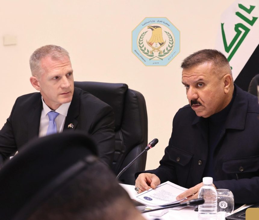 وزير الداخلية يناقش مع رئيس بعثة الاتحاد الأوروبي الاستشارية خطة النشاطات الحالية والمستقبلية للبعثة