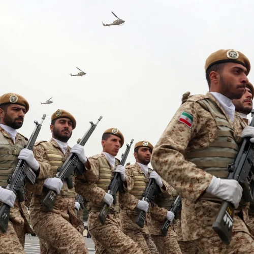 هيئة الأركان الإيرانية: سنواجه أي تهديد برد أقوى وأوسع نطاقاً