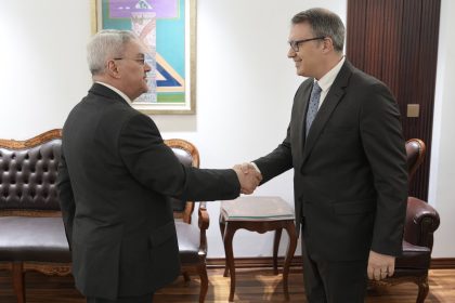 السفير التركي: تصريحات وزير الخارجية التركي فُهمت على نحو غير دقيق نتيجة ترجمة غير صحيحة