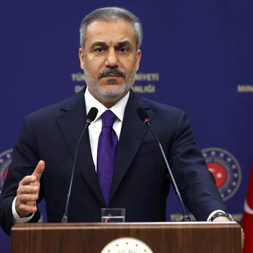 الخارجية التركية: تصريحات "فيدان" حرفتها وسائل الإعلام وندعم وحدة أراضي العراق وسيادته