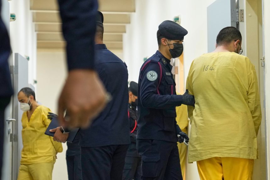 وزارة العدل: التحالف الدولي مسؤول عن إطعام الإرهابيين المنقولين من سوريا