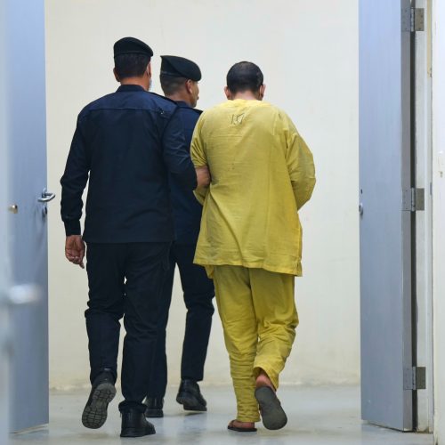 الجيش الأمريكي يعلن نقل أكثر من 5700 داعشي من سوريا إلى عهدة السلطات العراقية