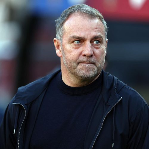 عقب صفعة أتلتيكو.. فليك يفقد أعصابه ويوبخ نجوم برشلونة