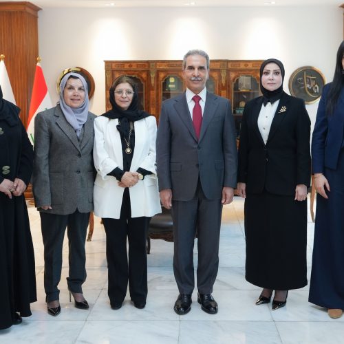 رئيس مجلس القضاء الأعلى يؤكد أهمية تعزيز التعاون المهني بين القاضيات في الدول العربية