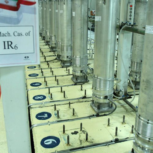 الخارجية الإيرانية: حق طهران بالتخصيب أصيل ولا يمكن المساس به