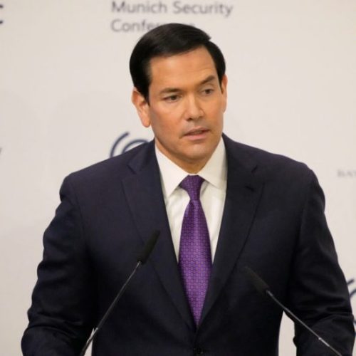 وزير الخارجية الامريكي: نعزز وجودنا العسكري في الشرق الأوسط لمنع إيران من مهاجمة قواتنا