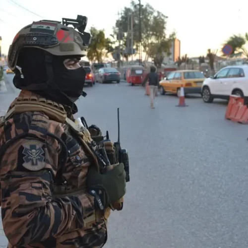 بسيطرات وقتية.. الإطاحة بعدد من المتهمين بينهم بقضايا مخدرات في بغداد