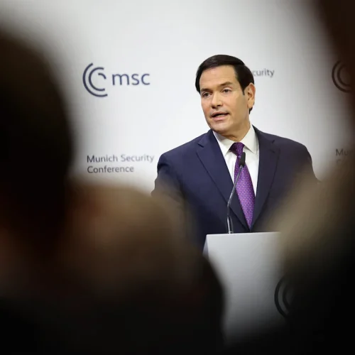 وزير الخارجية الامريكي: الولايات المتحدة لا تعتزم الانسحاب من حلف شمال الأطلسي "ناتو"