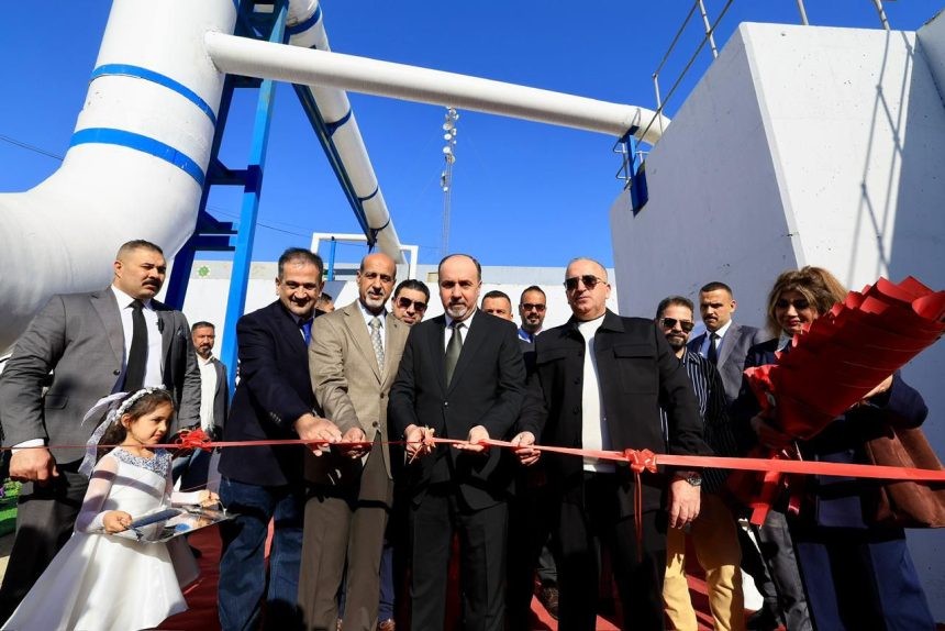 أمين بغداد يفتتح منظومة إزالة الروائح في محطة مجاري الكاظمية