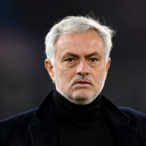 مورينيو يوجه رسالة تحذيرية للاعبي بنفيكا قبل مواجهة ريال مدريد