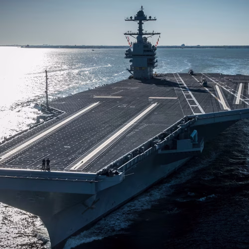 حاملة الطائرات الامريكية "جيرالد فورد" تبحر قبالة سواحل المغرب نحو الشرق الأوسط