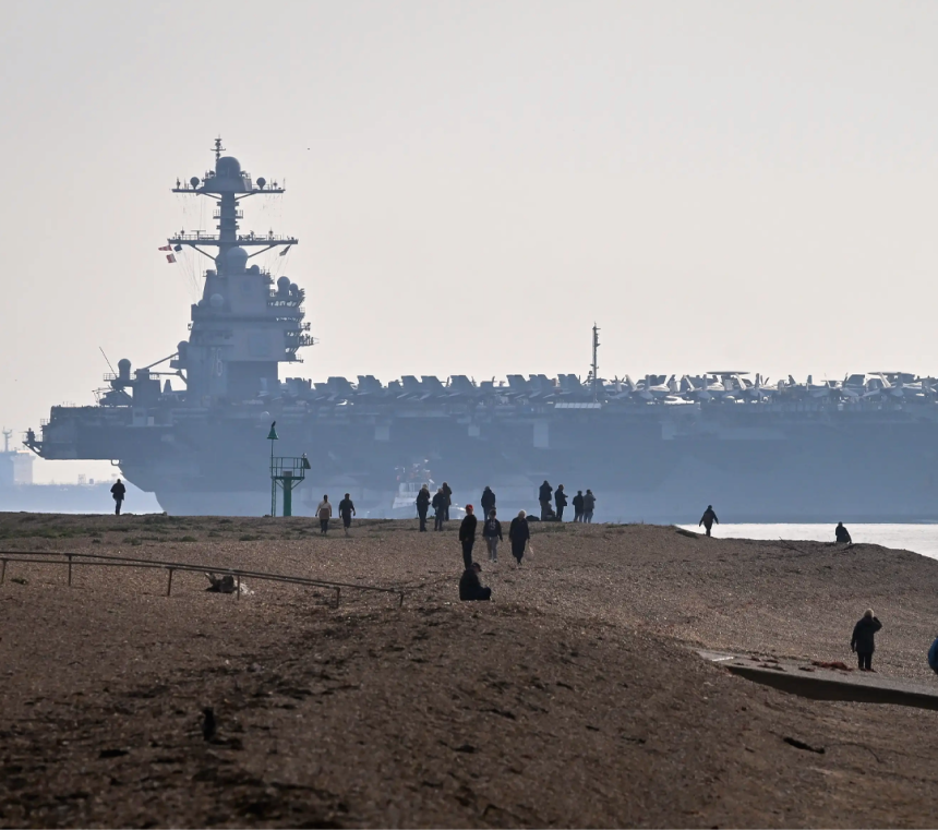 وول ستريت جورنال: احباط وانهاك بين بحارة حاملة الطائرات "جيرالد فورد"‏ بعد تمديد مهمتها