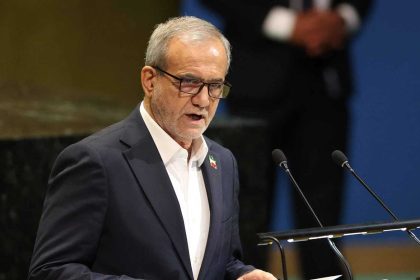 الرئيس الإيراني: نراقب التحركات الأمريكية عن كثب ومستعدون لأي سيناريو محتمل