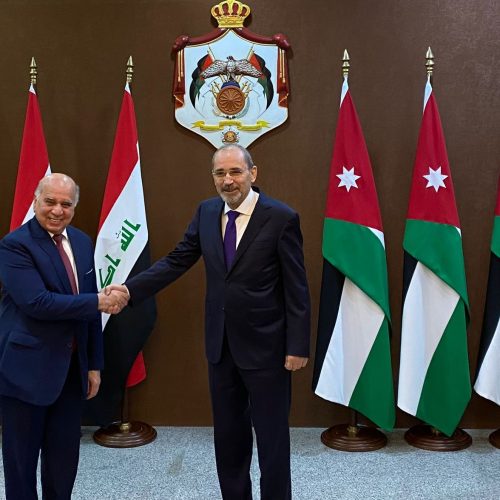 وزير الخارجية يؤكد التزام العراق بالقانون الدولي وقرارات مجلس الأمن والاتفاقات مع الكويت