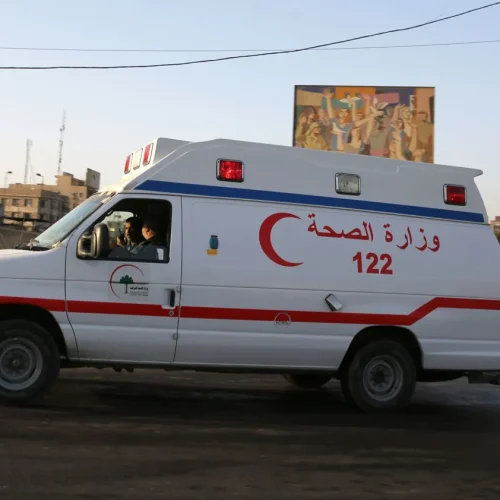 مصرع عامل وإصابة 6 آخرين جراء انهيار كتلة خرسانية داخل ملعب الشطرة قيد الإنشاء بذي قار