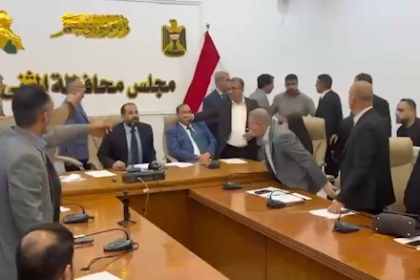 "بوكسات وتشابك بالأيدي" بين أعضاء مجلس محافظة المثنى بعد استقالة المحافظ مهند العتابي