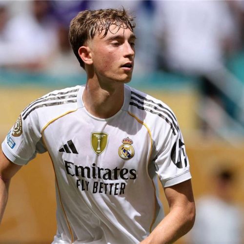 فحوصات جديدة.. نجم ريال مدريد دين هويسن خارج موقعة بنفيكا