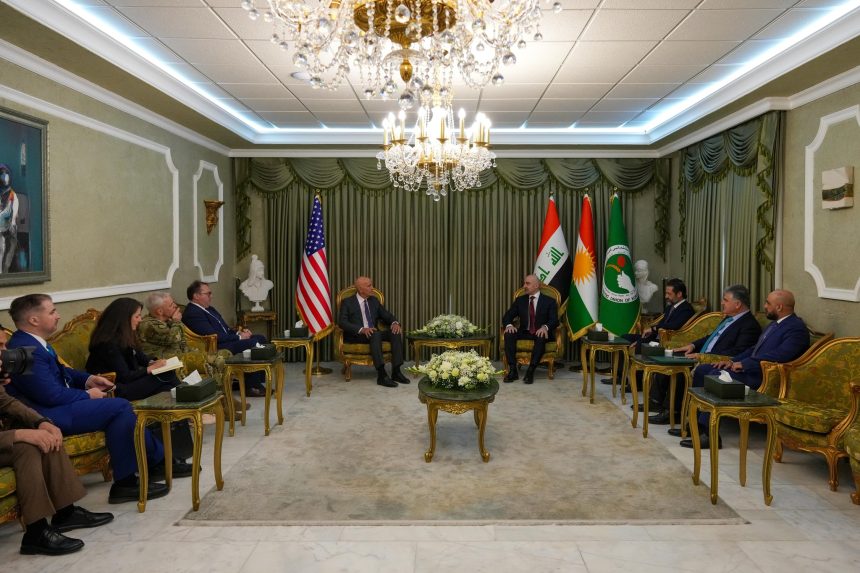 طالباني وباراك يؤكدان على ضرورة بقاء العراق دولة مستقلة ومزدهرة وذات سيادة