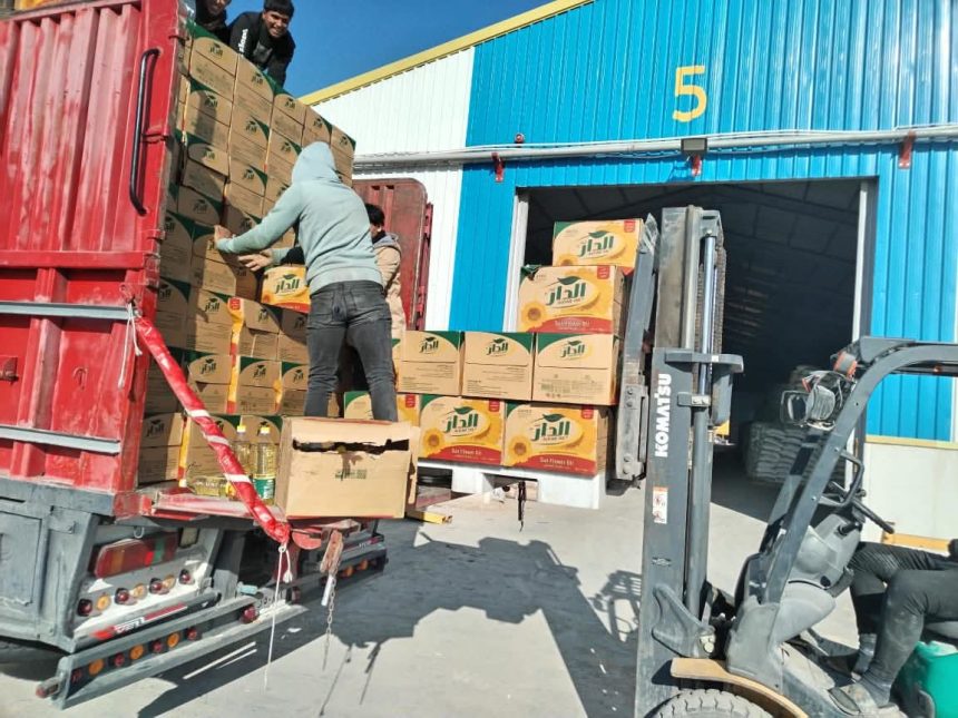 التجارة تنفي توزيع مواد تموينية تالفة ضمن السلة الغذائية