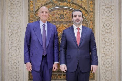 الشيباني وباراك يبحثان دعم دمشق في مكافحة داعش واعادة تفعيل السفارة السورية في واشنطن