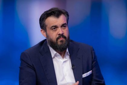 تفاصيل جديدة عن عملية اعتقال "يزن مشعان الجبوري" بتهمة النصب والاحتيال