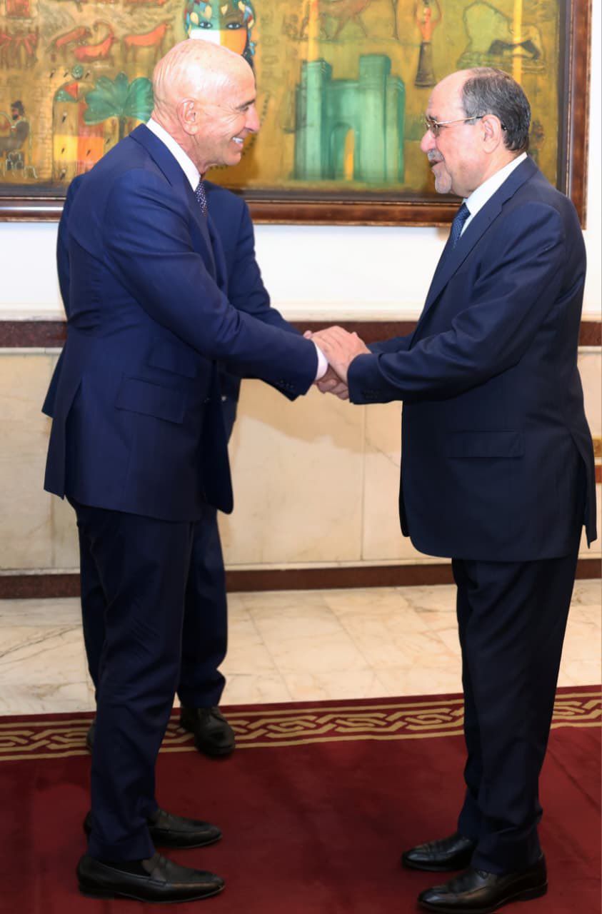 المبعوث الأمريكي توم باراك يلتقي مرشح الإطار التنسيقي لرئاسة الوزراء نوري المالكي