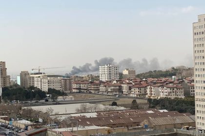 مسؤول أمريكي: عشرات الضربات الأمريكية ضد إيران تنفذ من قواعد بالشرق الأوسط ومن حاملة طائرات