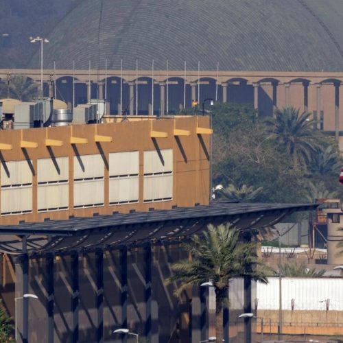 السفارة الامريكية ببغداد تعلن الابقاء على تحذير مواطنيها بعدم السفر إلى العراق لأسباب أمنية