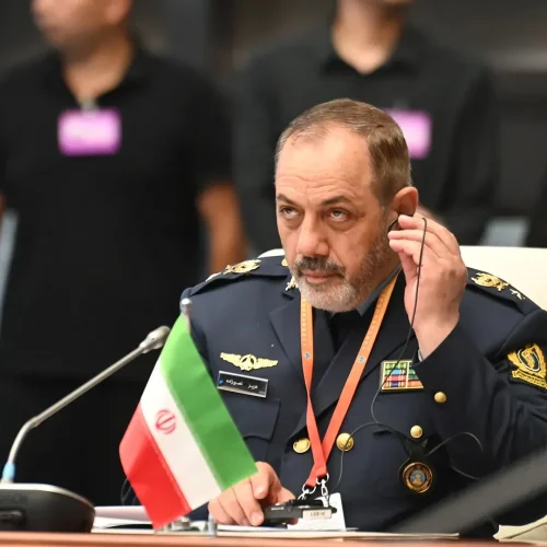 التلفزيون الإيراني يؤكد اغتيال وزير الدفاع الإيراني العميد عزيز نصير زاده