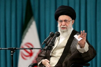 "نيويورك تايمز": CIA راقبت تحركات خامنئي لشهور وكانت على علم بمكان اجتماعه قبل اغتياله