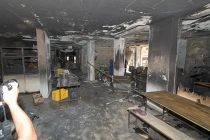 انقطاع للكهرباء في مناطق بالكويت "جراء شظايا مسيّرات"