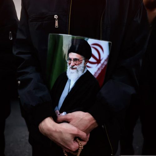 سرايا السلام توجه باغلاق مقراتها وإعلان الحداد لمدة 3 أيام على استشهاد السيد الخامنئي