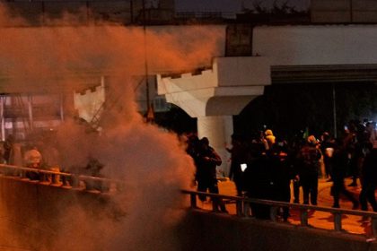 الداخلية: اصابة 13 منتسبًا باطلاق نار من عناصر مندسّة داخل التظاهرات قرب المنطقة الخضراء