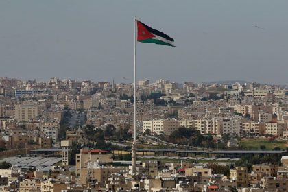 الأردن يستدعي القائم بأعمال سفارة إيران وتسلمه رسالة احتجاج على استهداف أراضيها