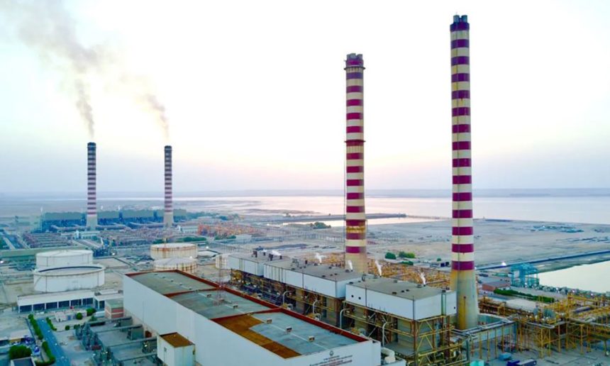 الكهرباء الكويتية: حريق في أحد خزانات الوقود داخل محطة الدوحة