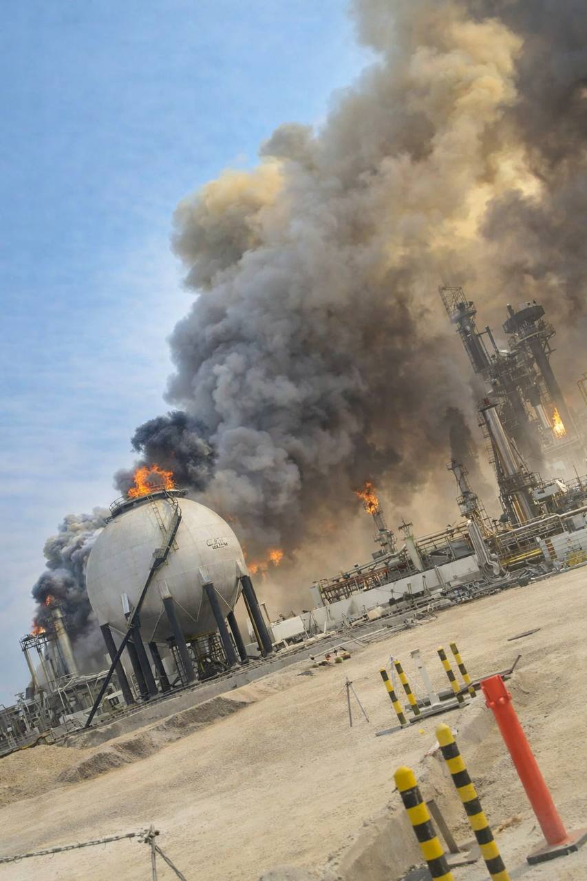 ‌‏وزارة الطاقة السعودية: المصفاة التي تعرضت لسقوط شظايا تعمل في تكرير البترول