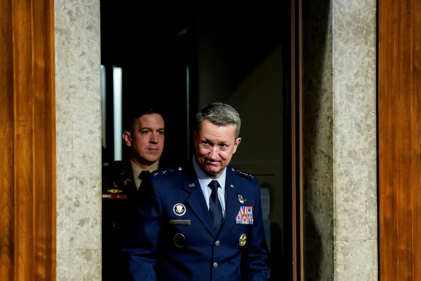 رئيس هيئة الأركان الأمريكي: لا يزال تدفق قواتنا مستمرًا إلى منطقة الشرق الأوسط